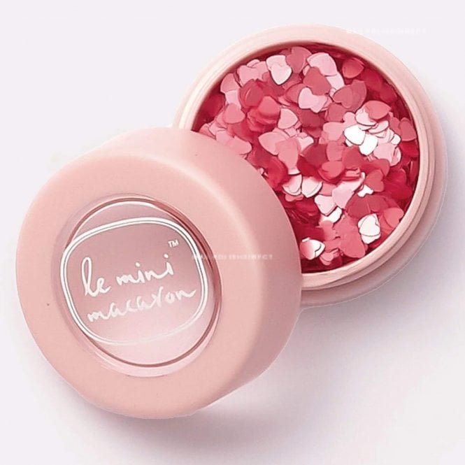 Le Mini Macaron Don't Break My Heart! - Heart Flakes - Nail Art
