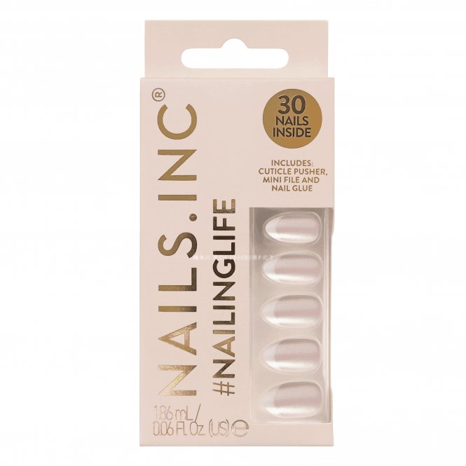 Nails inc #NailingLife All Out Olivia Glaze French Tip Press-On Nails